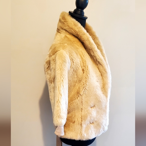 Arden B Fur Coat - Picture 10 of 16